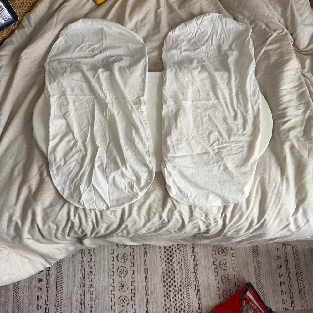 SNOO mattress with 2 sheets